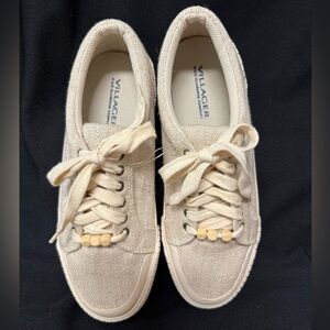 Villager  Sneakers boat shoes tie with beads unworn size 11